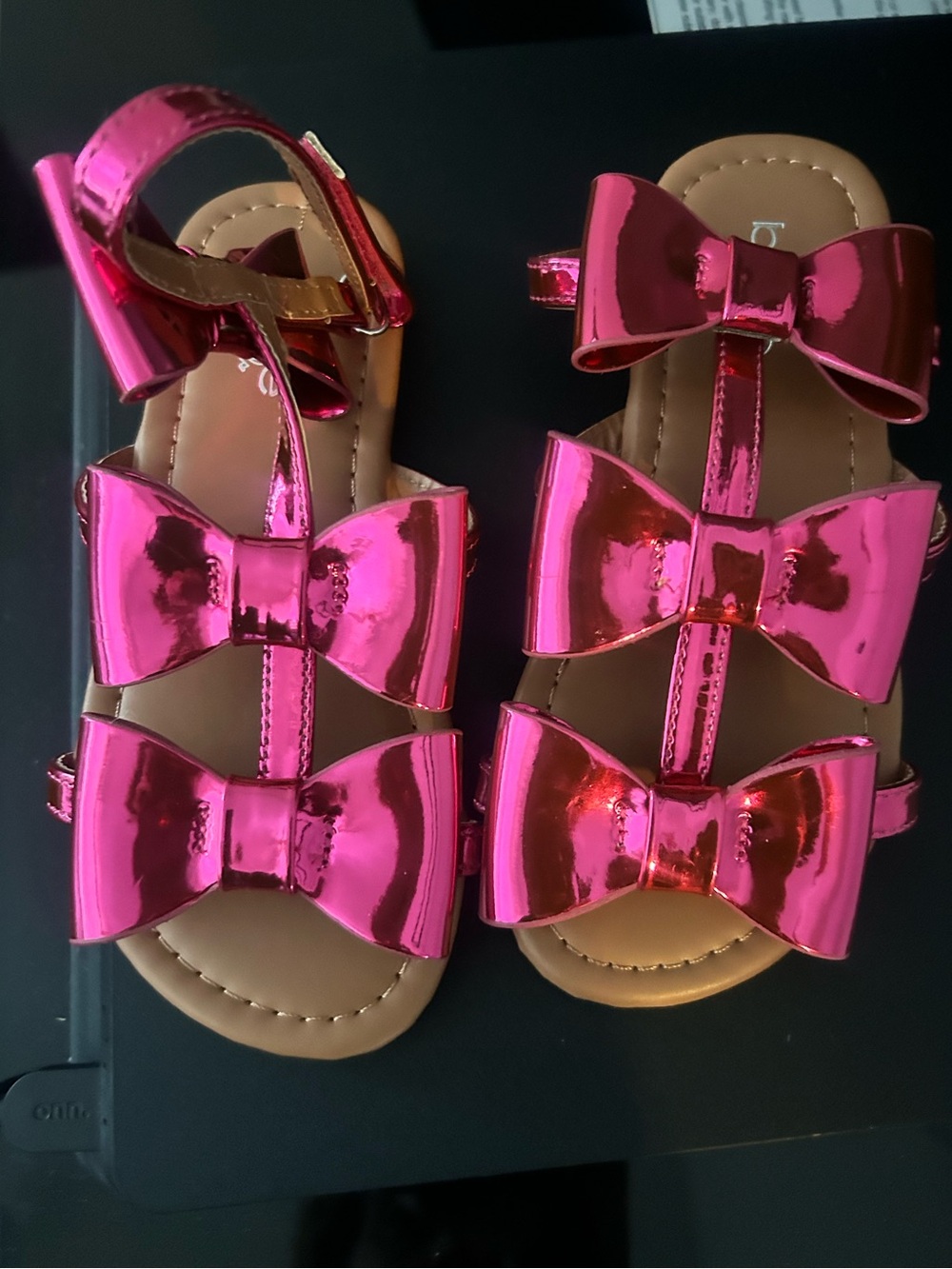 New size 12 Little girl bebe Metallic Pink Bow Sandals